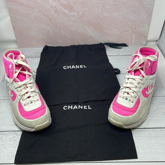 Chanel Suede High Top Sneakers in Pink G33726 38 S52 - Picture 14 of 14